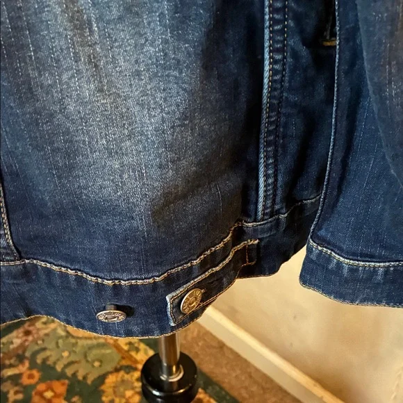 LuLaRoe Blue Stretchy Embroidered Jean Jacket Small - Picture 7 of 8